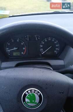 Универсал Skoda Fabia 2002 в 