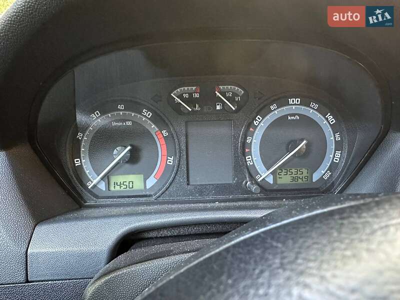 Универсал Skoda Fabia 2006 в Чернигове фото 8 Универсал Skoda Fabia 2006 в Чернигове