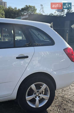 Универсал Skoda Fabia 2012 в 