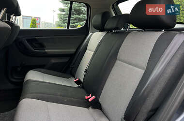 Хэтчбек Skoda Fabia 2010 в 
