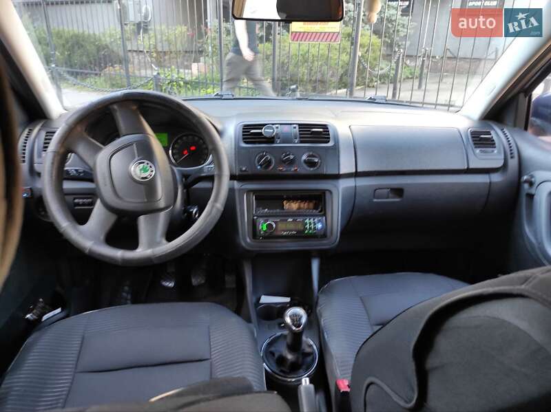 Хэтчбек Skoda Fabia 2012 в Киеве фото 3 Хэтчбек Skoda Fabia 2012 в Киеве