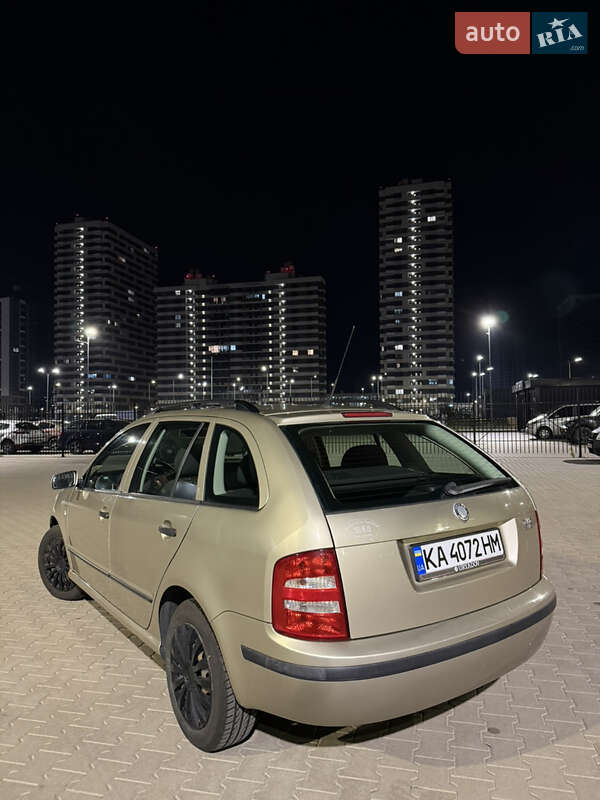 Универсал Skoda Fabia 2004 в Киеве