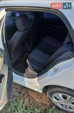 Хэтчбек Skoda Fabia 2005 в 