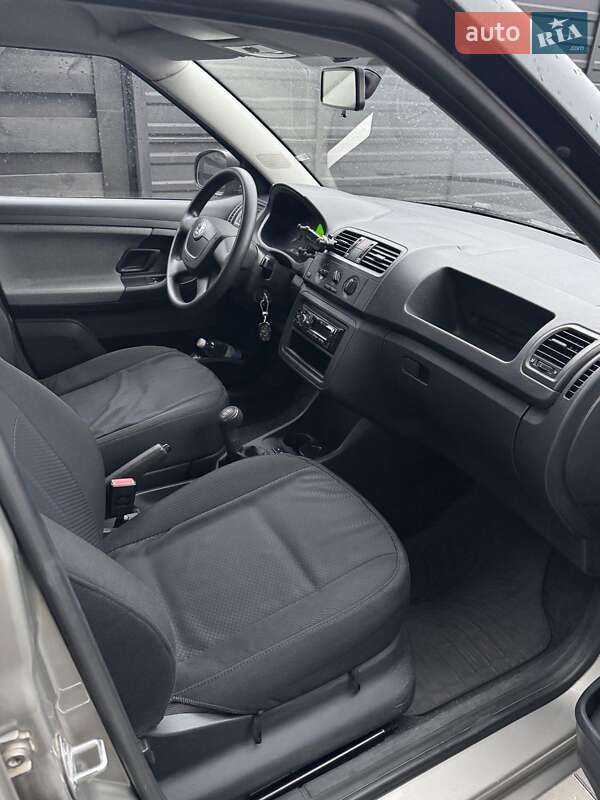 Хетчбек Skoda Fabia 2012 в Софіївській Борщагівці фото 14 Хетчбек Skoda Fabia 2012 в Софіївській Борщагівці