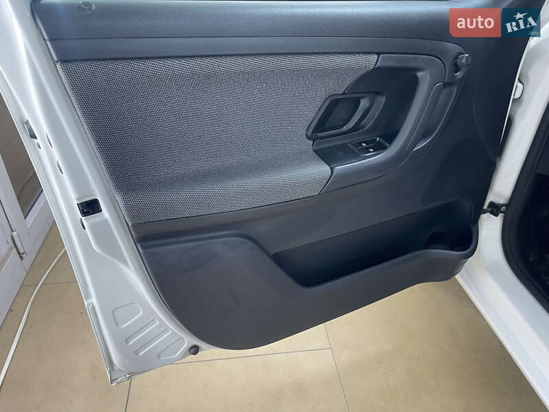 Хэтчбек Skoda Fabia 2012 в Львове