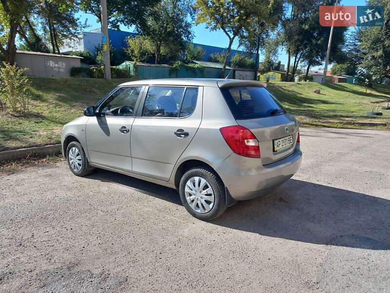 Хэтчбек Skoda Fabia 2010 в Запорожье фото 10 Хэтчбек Skoda Fabia 2010 в Запорожье