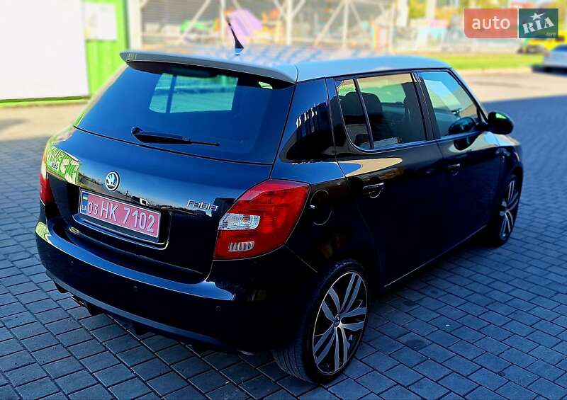 Хэтчбек Skoda Fabia 2010 в Львове