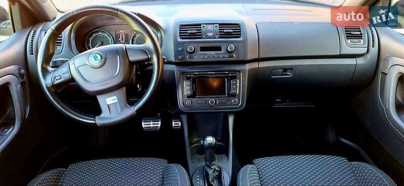 Хэтчбек Skoda Fabia 2010 в Львове