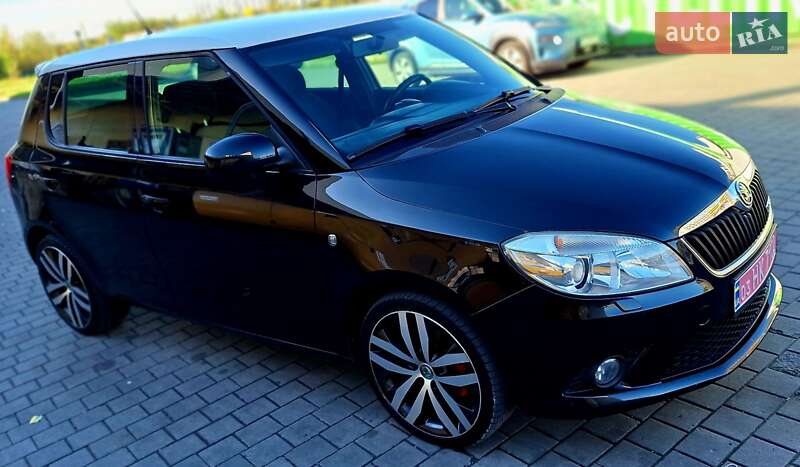 Хэтчбек Skoda Fabia 2010 в Львове