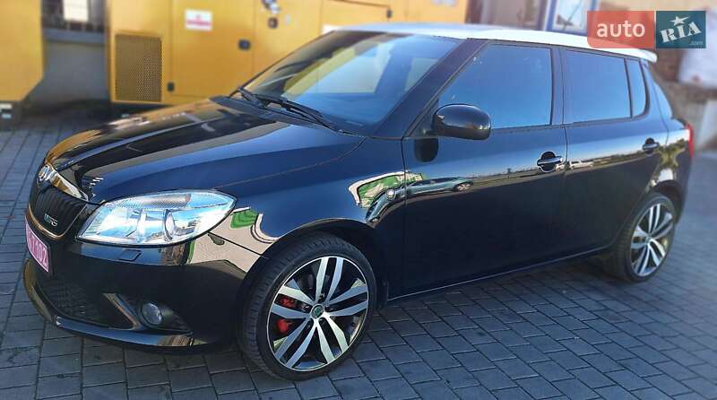 Хэтчбек Skoda Fabia 2010 в Львове