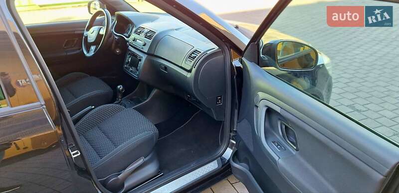 Хэтчбек Skoda Fabia 2010 в Львове