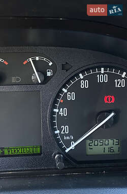 Хэтчбек Skoda Fabia 2004 в 