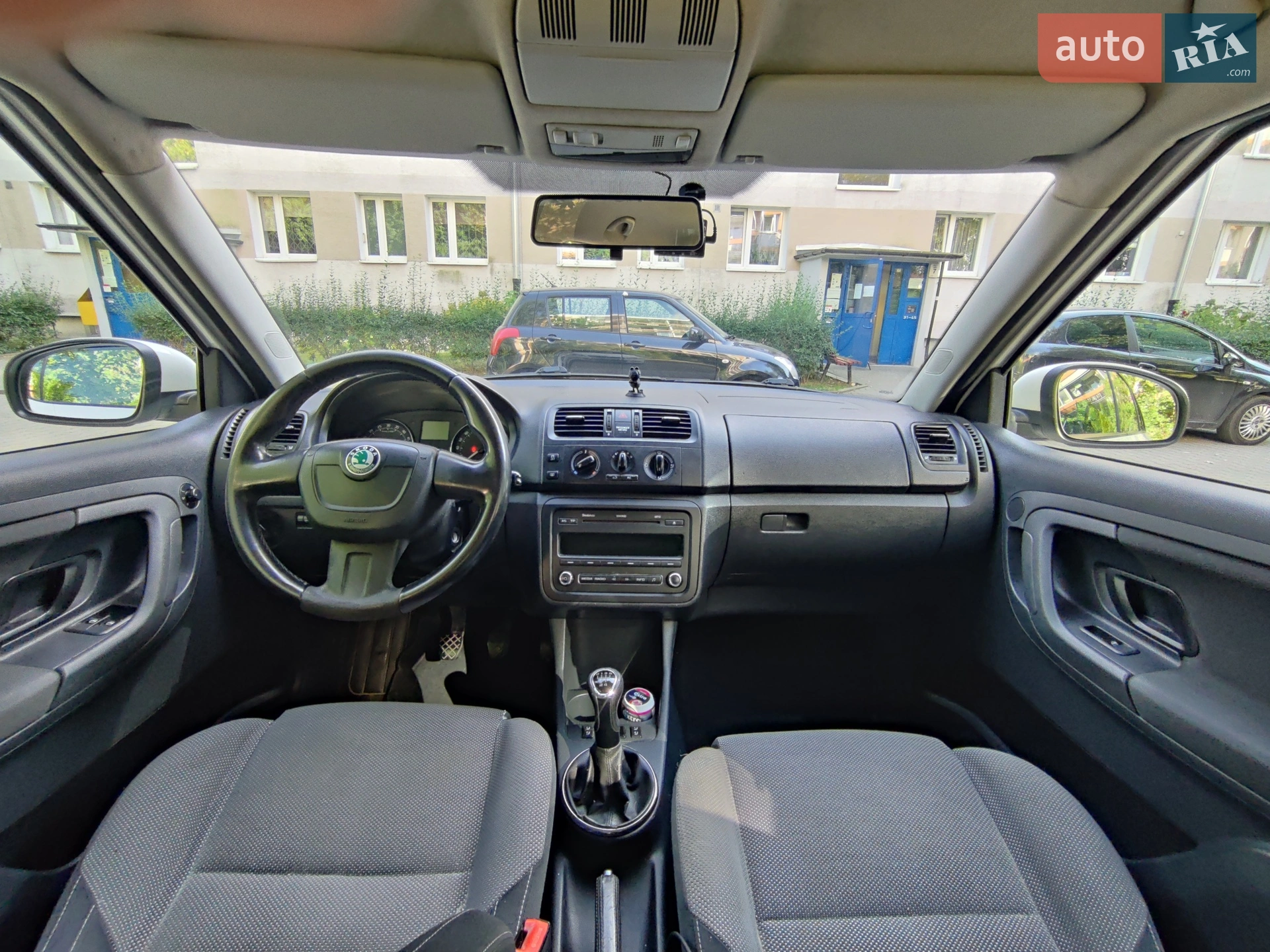 2011 Skoda Fabia - мініатюра 6