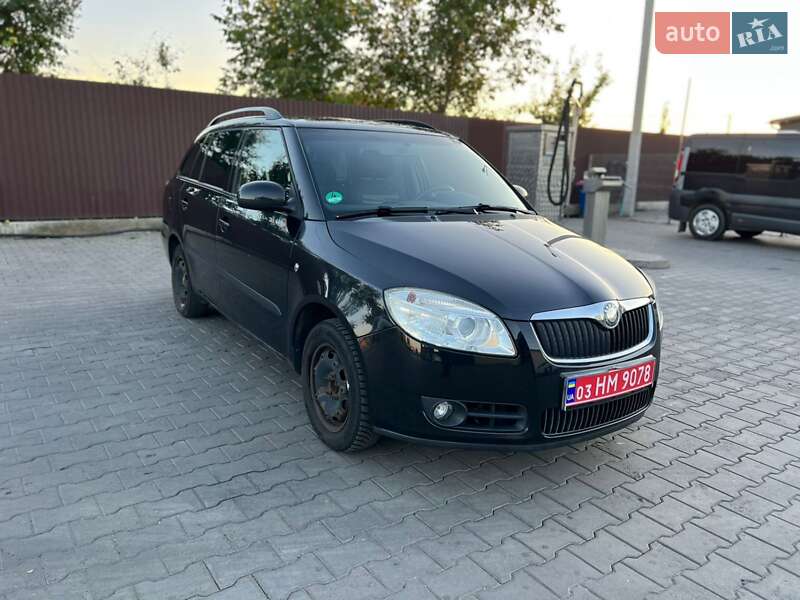 Универсал Skoda Fabia 2009 в Луцке
