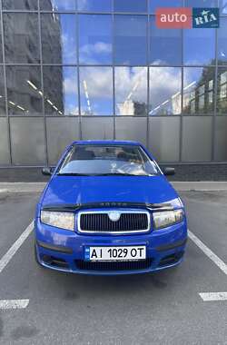 Хэтчбек Skoda Fabia 2006 в 