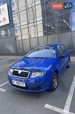 Хэтчбек Skoda Fabia 2006 в 