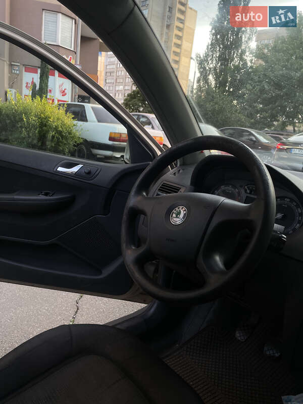 Универсал Skoda Fabia 2005 в Киеве