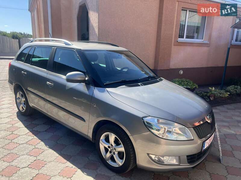 Универсал Skoda Fabia 2012 в Звягеле