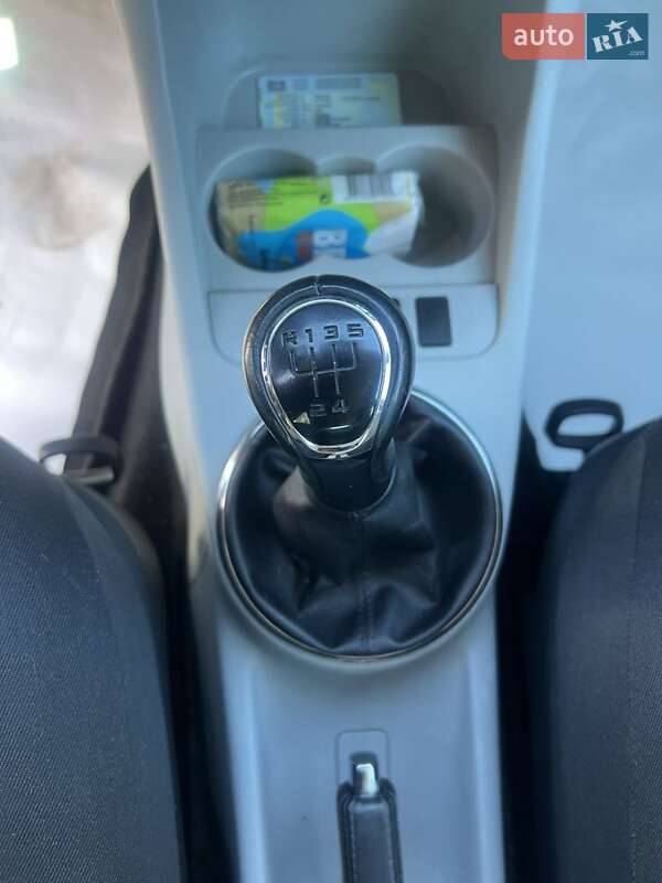 Универсал Skoda Fabia 2012 в Звягеле