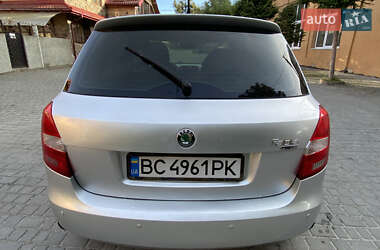 Хэтчбек Skoda Fabia 2010 в 