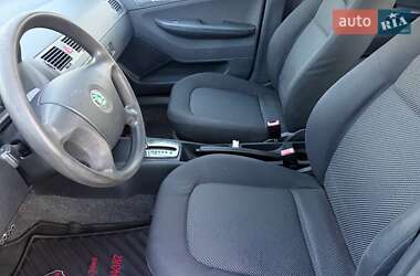 Хэтчбек Skoda Fabia 2005 в 