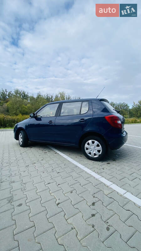 Хэтчбек Skoda Fabia 2010 в Львове