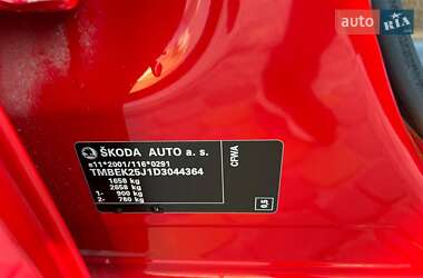 Хэтчбек Skoda Fabia 2012 в 