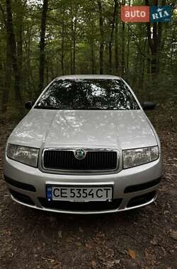 Седан Skoda Fabia 2007 в Хотине