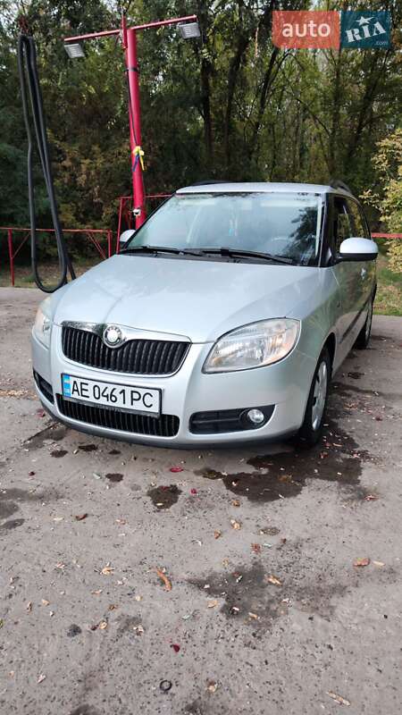Универсал Skoda Fabia 2009 в Кривом Роге