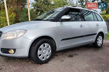 Skoda Fabia 2009 Skoda Fabia 2009