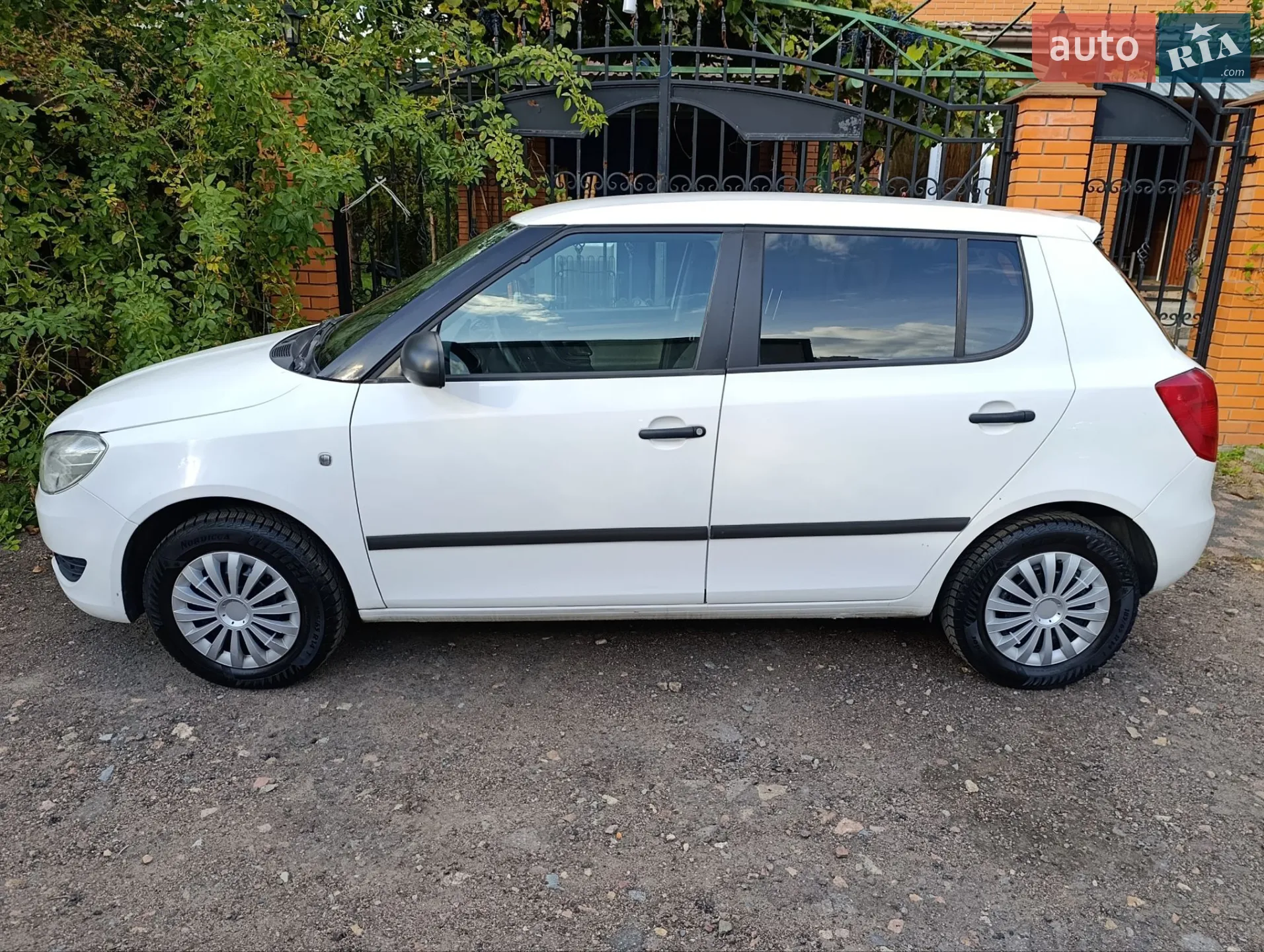 2014 Skoda Fabia - мініатюра 5