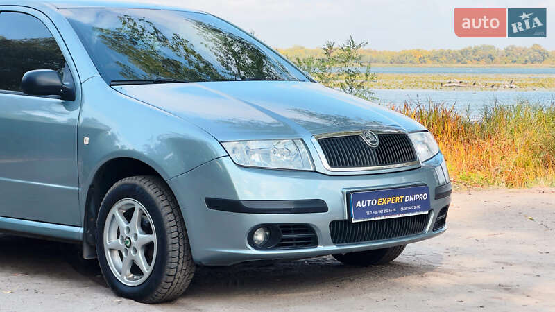 Хетчбек Skoda Fabia 2005 в Дніпрі