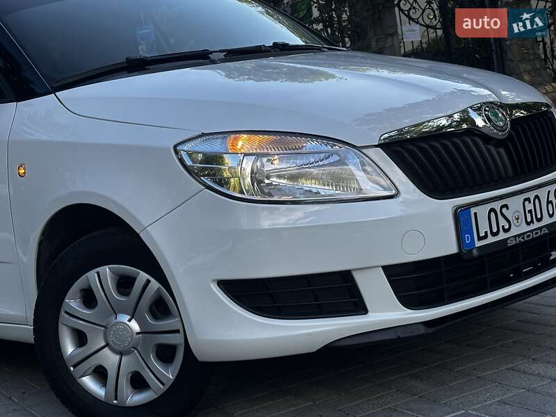 Хэтчбек Skoda Fabia 2011 в Дрогобыче