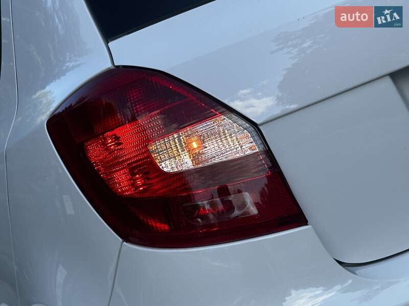 Хэтчбек Skoda Fabia 2011 в Дрогобыче