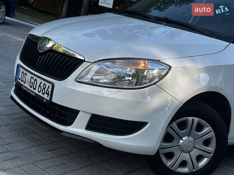 Хэтчбек Skoda Fabia 2011 в Дрогобыче