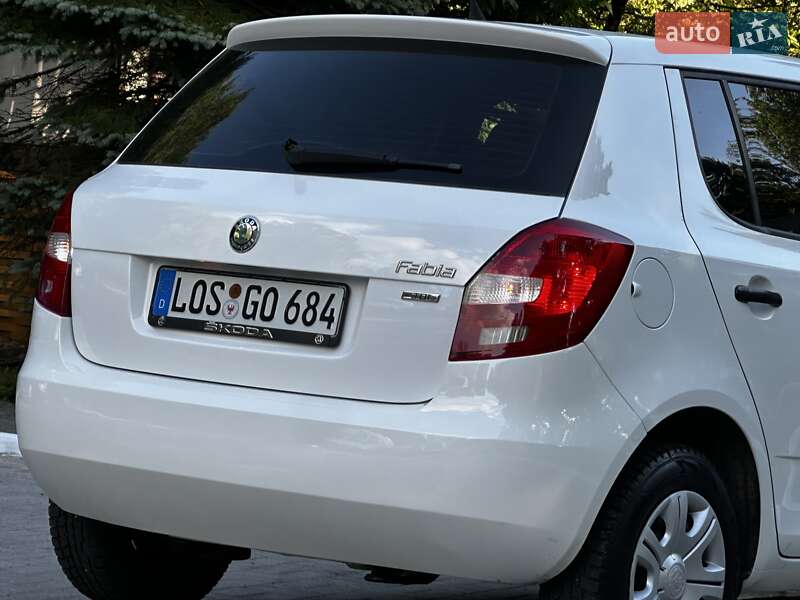 Хэтчбек Skoda Fabia 2011 в Дрогобыче