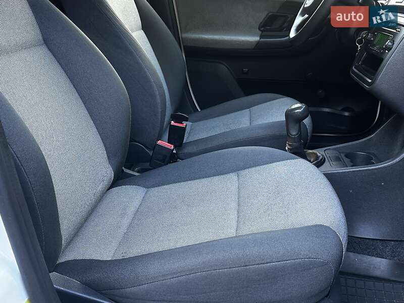 Хэтчбек Skoda Fabia 2011 в Дрогобыче