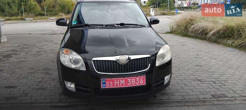 Универсал Skoda Fabia 2010 в Луцке