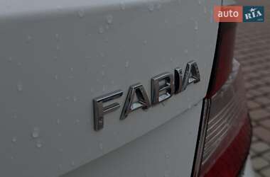 Хэтчбек Skoda Fabia 2019 в 
