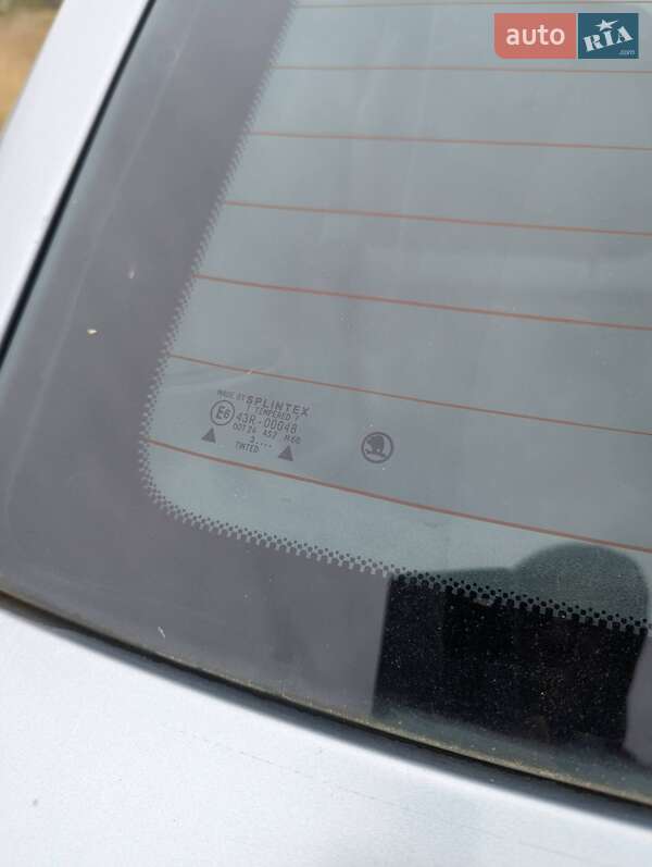Хэтчбек Skoda Fabia 2003 в Киеве