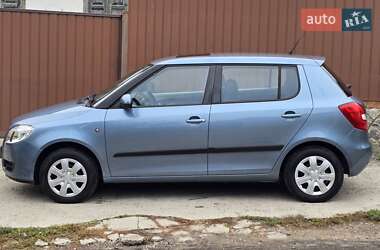 Хэтчбек Skoda Fabia 2008 в 