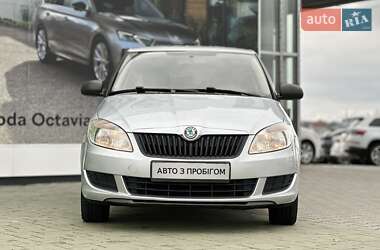 Хэтчбек Skoda Fabia 2011 в 