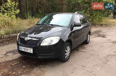 Універсал Skoda Fabia 2009 в Києві