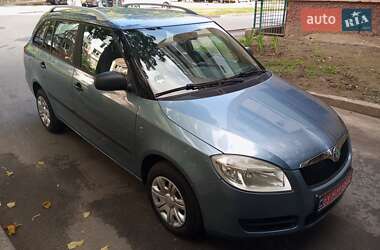 Универсал Skoda Fabia 2010 в 