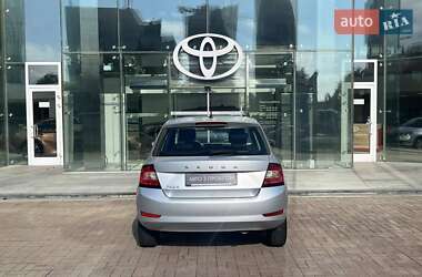 Хэтчбек Skoda Fabia 2020 в 