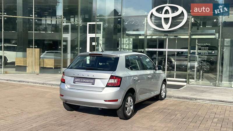 Хэтчбек Skoda Fabia 2020 в Киеве