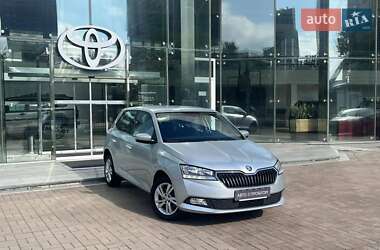 Хэтчбек Skoda Fabia 2020 в 
