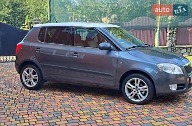 Хэтчбек Skoda Fabia 2008 в 