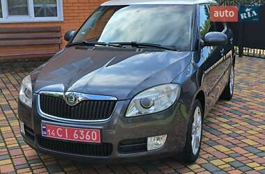 Хэтчбек Skoda Fabia 2008 в 