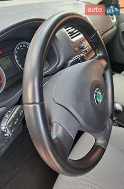 Хэтчбек Skoda Fabia 2008 в 
